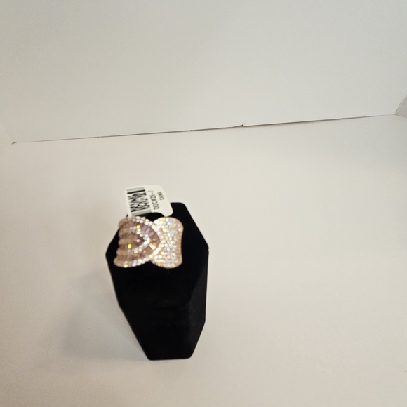 Elegant 18k Rose Gold over Sterling Silver Ring with 4.02ctw White and Pink SZ 7 - Picture 6 of 8